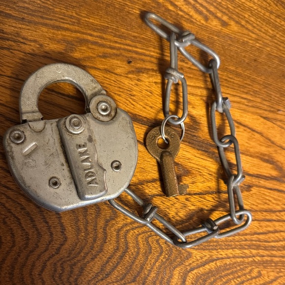Adlake Other - VTG Adlake Pennsylvania Central Railroad (PCRR) Padlock with Chain and Key
